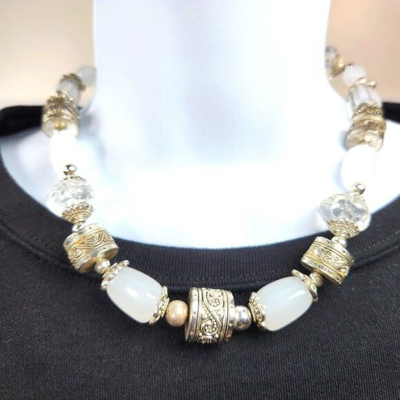 Chunky Bead Necklace Clear White Silver Tone Bali Style Metal Short 16 in. Retro - Picture 1 of 6